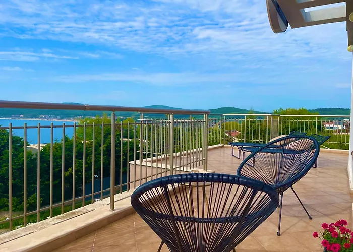 Stefaniya Apartamento *