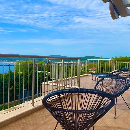 Stefaniya Apartment *