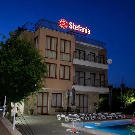 Stefaniya Apartament *